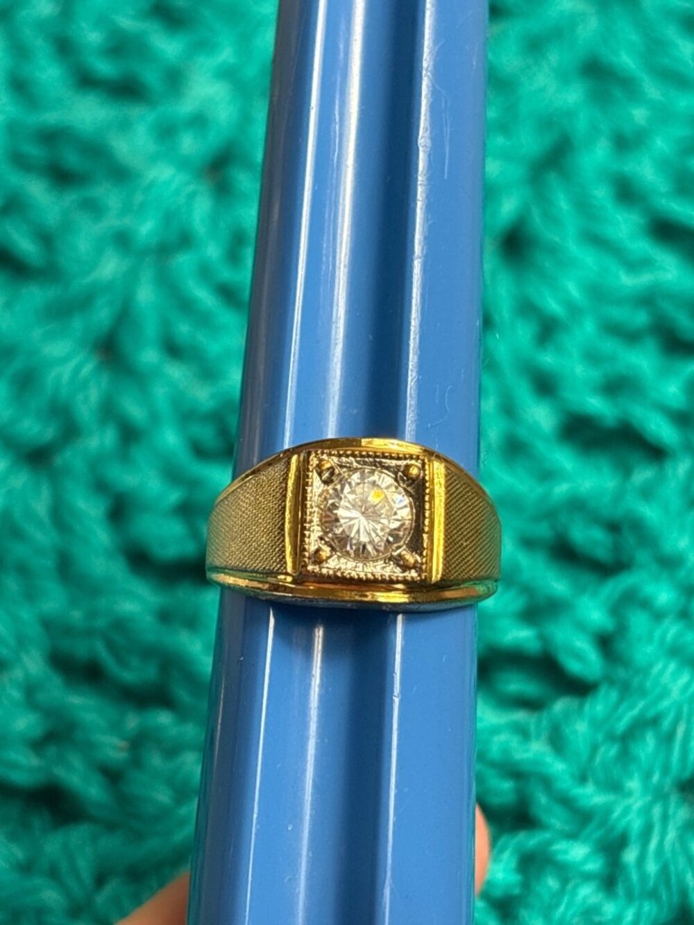 10K Gold Electroplated Textured Ring Size 10 CZ Discoloration / Fading on Bottom